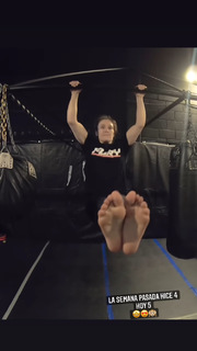 Alexa Grasso feet photo thumbnail