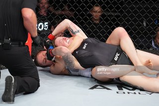 Alexa Grasso feet photo thumbnail