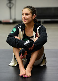 Alexa Grasso feet photo thumbnail