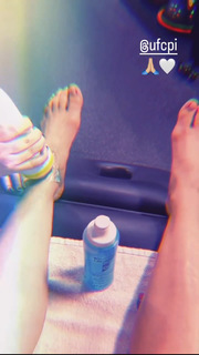 Alexa Grasso feet photo thumbnail