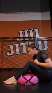 Alexa Grasso feet photo thumbnail
