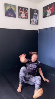 Alexa Grasso feet photo thumbnail