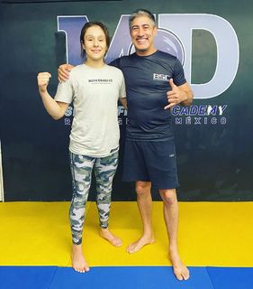 Alexa Grasso feet photo thumbnail