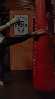 Alexa Grasso feet photo thumbnail