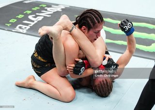 Alexa Grasso feet photo thumbnail