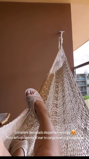 Alexa Grasso feet photo thumbnail