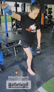 Alexa Grasso feet photo thumbnail