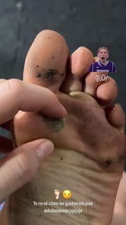 Alexa Grasso feet photo thumbnail