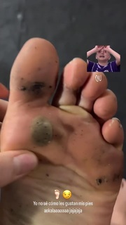 Alexa Grasso feet photo thumbnail