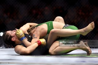 Alexa Grasso feet photo thumbnail