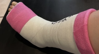Alexa Grasso feet photo thumbnail