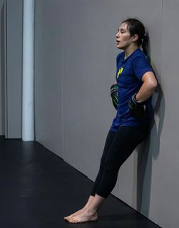 Alexa Grasso feet photo thumbnail