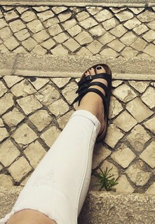 Alexa Nikolas feet photo 19