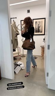 Alexa Nikolas feet photo 2