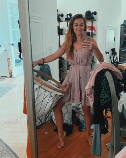 Alexa PenaVega feet photo thumbnail