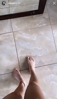 Alexa PenaVega feet photo thumbnail