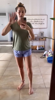 Alexa PenaVega feet photo thumbnail