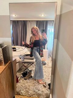 Alexa PenaVega feet photo 2