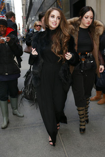 Alexa Ray Joel feet photo 6