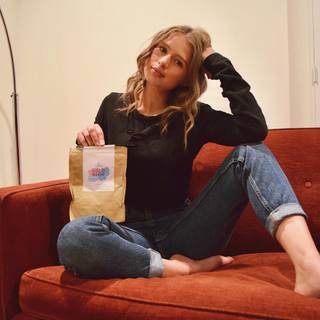 Alexandra Beaton feet photo 4