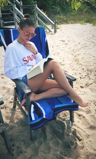 Alexandra Beaton feet photo 19