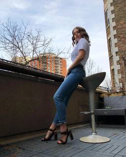 Alexandra Beaton feet photo 12