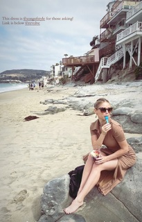 Alexandra Beaton feet photo 7