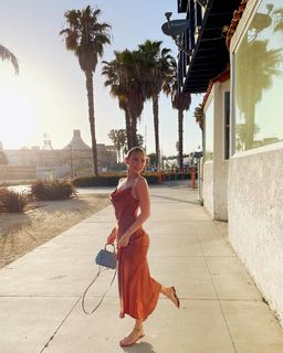 Alexandra Beaton feet photo 6