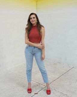 Alexandra Botez feet photo thumbnail