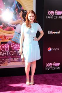 Alexandra Breckenridge feet photo thumbnail
