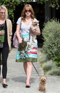 Alexandra Breckenridge feet photo thumbnail