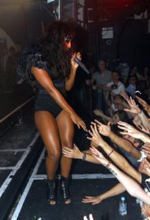Alexandra Burke feet photo 12