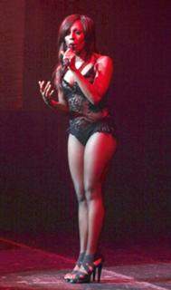 Alexandra Burke feet photo 10