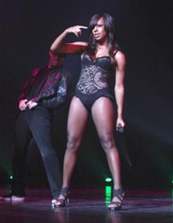 Alexandra Burke feet photo 7