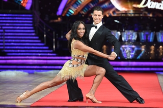 Alexandra Burke feet photo 10