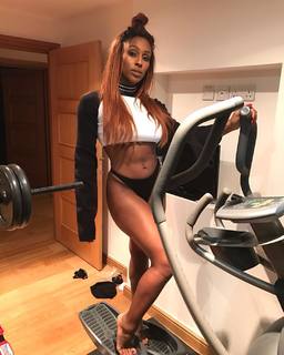 Alexandra Burke feet photo 17