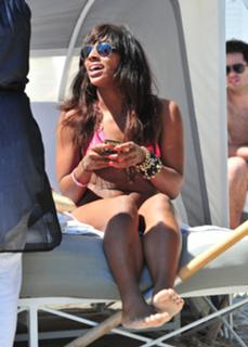Alexandra Burke feet photo 11