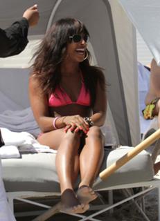 Alexandra Burke feet photo 19