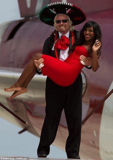 Alexandra Burke feet photo 14