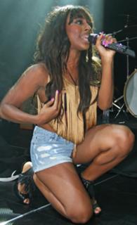 Alexandra Burke feet photo 14