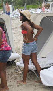 Alexandra Burke feet photo 8