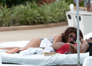 Alexandra Burke feet photo 18