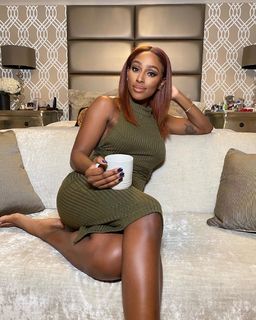 Alexandra Burke feet photo 14