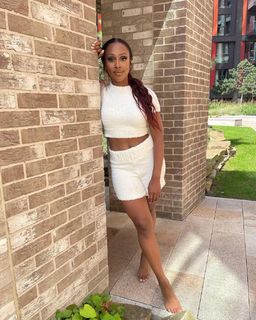 Alexandra Burke feet photo 10