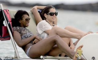 Alexandra Burke feet photo 10