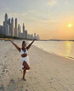 Alexandra Burke feet photo 12