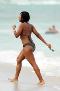Alexandra Burke feet photo 6