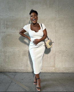 Alexandra Burke feet photo 19