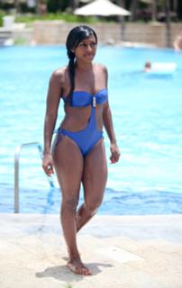 Alexandra Burke feet photo 17