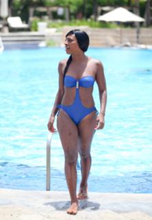 Alexandra Burke feet photo 15